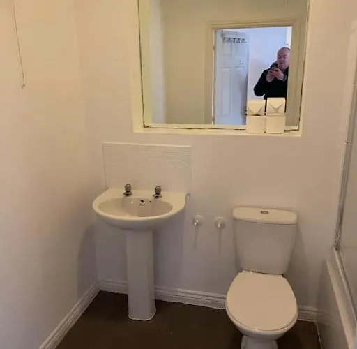 Apartment Long - Contractors - Bradley Stoke *