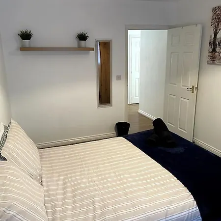 Long - Contractors - Bradley Stoke * Bristol