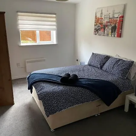 Daire Long - Contractors - Bradley Stoke