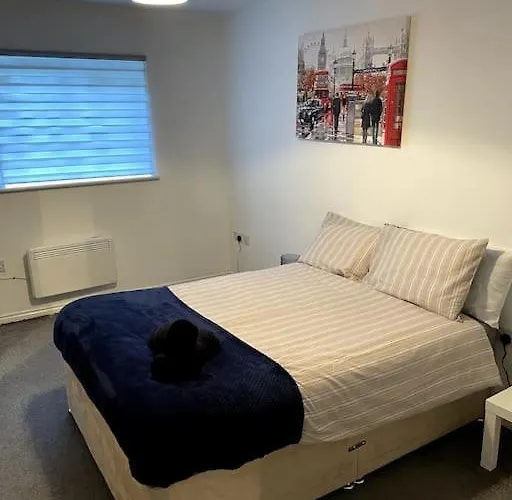 Long - Contractors - Bradley Stoke Бристоль